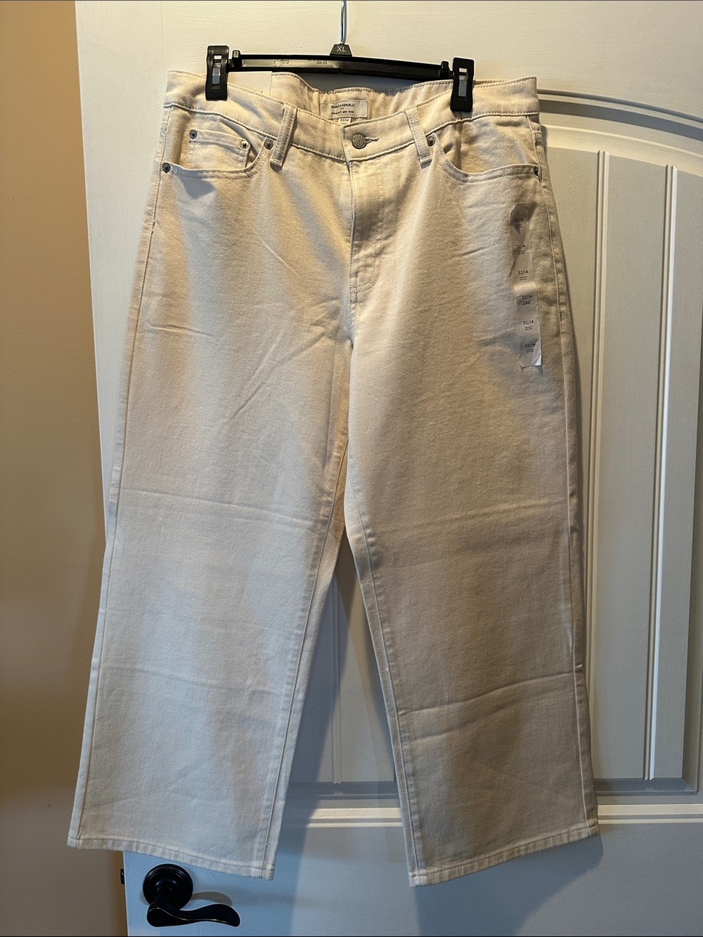 Banana Republic Cream cropped Straight-Leg Jeans
